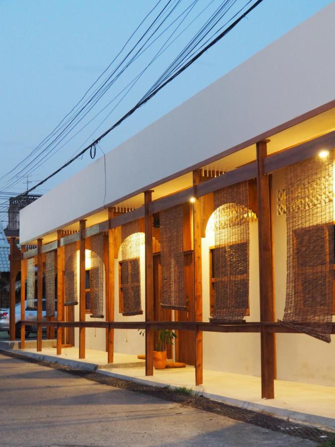 Makai Nap Hotell Thai Mueang Eksteriør bilde